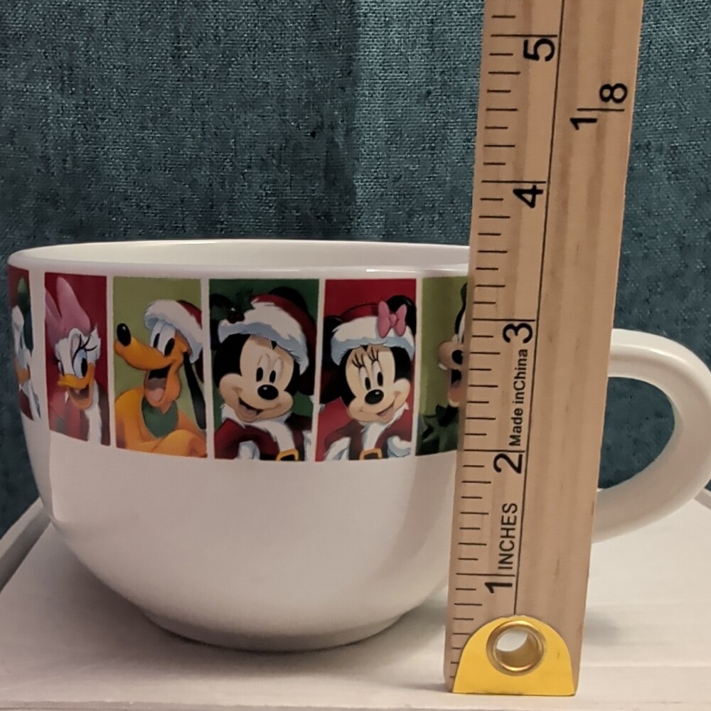 Disney Christmas Jumbo Mug Mickey Minnie Donald Goofy Pluto Galerie Oversized - Picture 8 of 16
